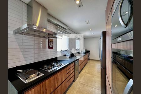 Apartamento à venda com 170m², 3 quartos e 3 vagasCozinha