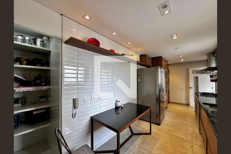 Apartamento à venda com 170m², 3 quartos e 3 vagasCozinha