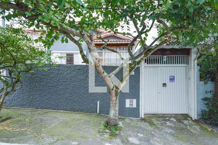 Casa à venda com 200m², 3 quartos e 3 vagasFachada e placa