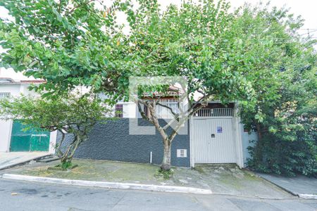 Casa à venda com 200m², 3 quartos e 3 vagasFachada e placa