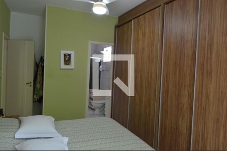 Casa de condomínio à venda com 210m², 4 quartos e 2 vagasSuíte 1