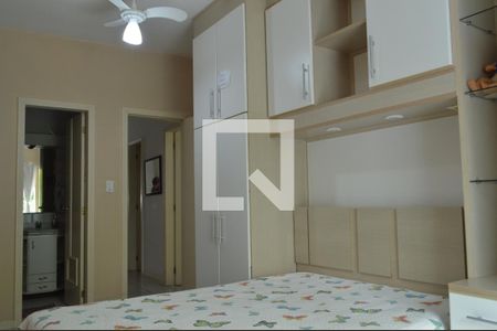 Casa de condomínio à venda com 210m², 4 quartos e 2 vagasSuíte 2