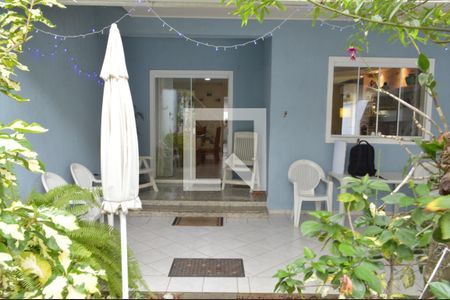 Casa de condomínio à venda com 210m², 4 quartos e 2 vagasÁrea Gourmet