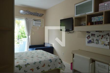 Casa de condomínio à venda com 210m², 4 quartos e 2 vagasSuíte 2