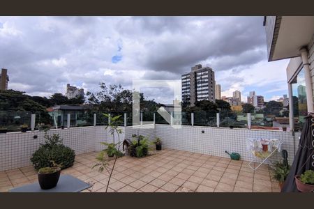Apartamento para alugar com 180m², 4 quartos e 2 vagasCobertura