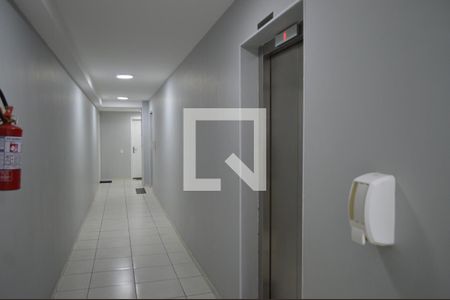 Apartamento à venda com 45m², 2 quartos e sem vagaElevadores