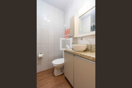 Casa de condomínio à venda com 96m², 2 quartos e 1 vagaBanheiro 1