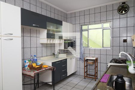 Casa à venda com 200m², 2 quartos e 2 vagasCozinha