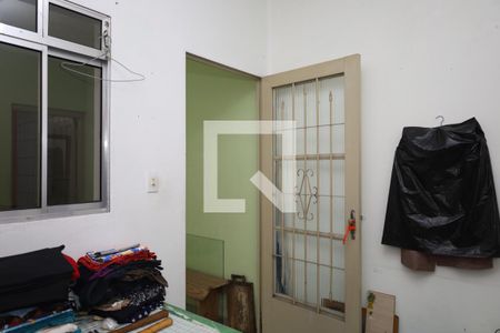 Casa à venda com 200m², 2 quartos e 2 vagasQuarto 3 - Área de Serviço