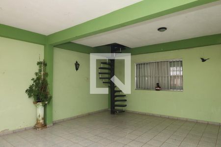 Casa à venda com 200m², 2 quartos e 2 vagasGaragem