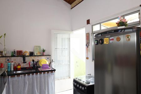 Casa à venda com 200m², 2 quartos e 2 vagasEdícula - Cozinha