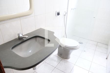 Casa para alugar com 320m², 4 quartos e 6 vagasBanheiro Social