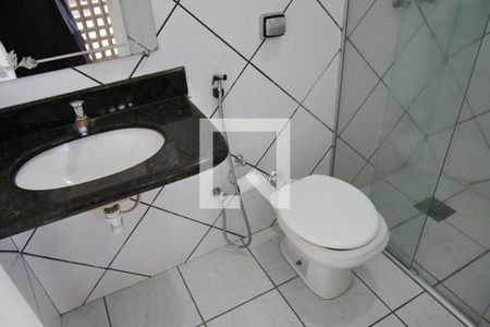 Casa para alugar com 320m², 4 quartos e 6 vagasBanheiro do Quarto 4