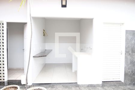 Casa para alugar com 320m², 4 quartos e 6 vagasÁrea de Serviço