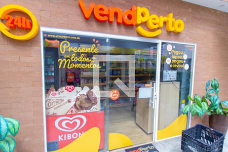 Apartamento à venda com 136m², 3 quartos e 3 vagas Apartamento à venda com 136m², 3 quartos e 3 vagasMercado 24h