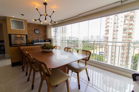 Apartamento à venda com 136m², 3 quartos e 3 vagas Apartamento à venda com 136m², 3 quartos e 3 vagasÁrea Gourmet / Sala de Jantar