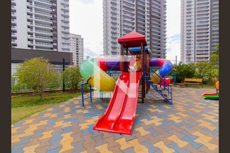 Apartamento à venda com 136m², 3 quartos e 3 vagas Apartamento à venda com 136m², 3 quartos e 3 vagasPlayground