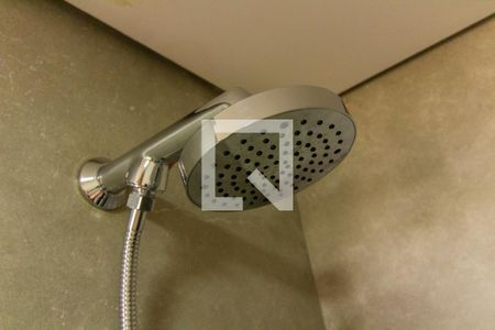 Apartamento à venda com 136m², 3 quartos e 3 vagas Apartamento à venda com 136m², 3 quartos e 3 vagasChuveiro da Suíte 3