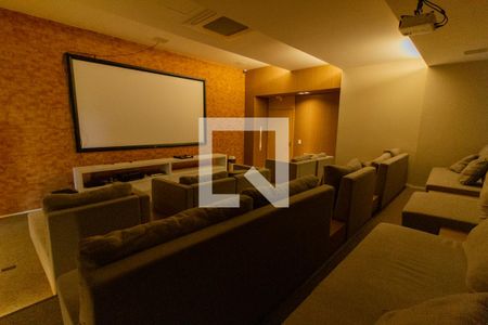 Apartamento à venda com 136m², 3 quartos e 3 vagas Apartamento à venda com 136m², 3 quartos e 3 vagasCinema