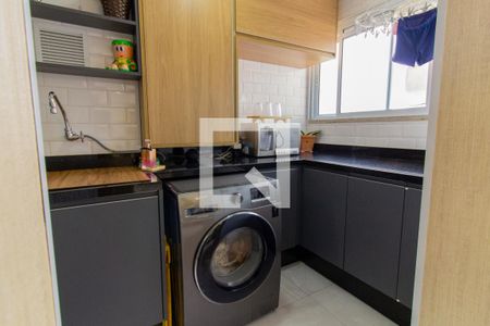 Apartamento à venda com 136m², 3 quartos e 3 vagas Apartamento à venda com 136m², 3 quartos e 3 vagasÁrea de Serviço