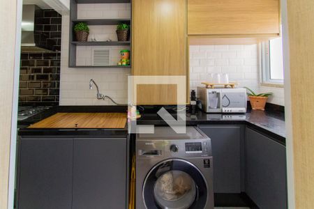 Apartamento à venda com 136m², 3 quartos e 3 vagas Apartamento à venda com 136m², 3 quartos e 3 vagasÁrea de Serviço