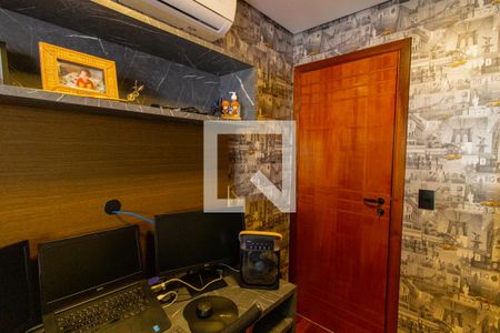 Apartamento à venda com 136m², 3 quartos e 3 vagas Apartamento à venda com 136m², 3 quartos e 3 vagasEscritório