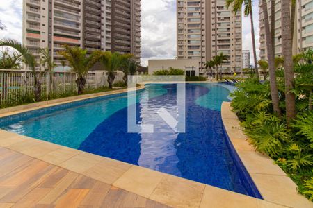 Apartamento à venda com 136m², 3 quartos e 3 vagas Apartamento à venda com 136m², 3 quartos e 3 vagasPiscina