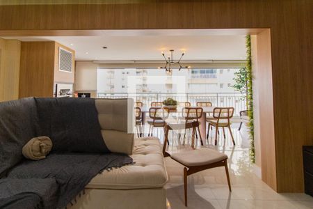 Apartamento à venda com 136m², 3 quartos e 3 vagas Apartamento à venda com 136m², 3 quartos e 3 vagasSala