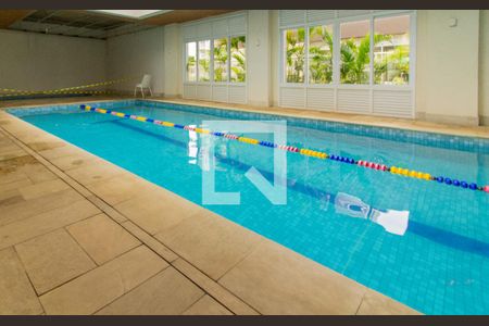 Apartamento à venda com 136m², 3 quartos e 3 vagas Apartamento à venda com 136m², 3 quartos e 3 vagasPiscina aquecida