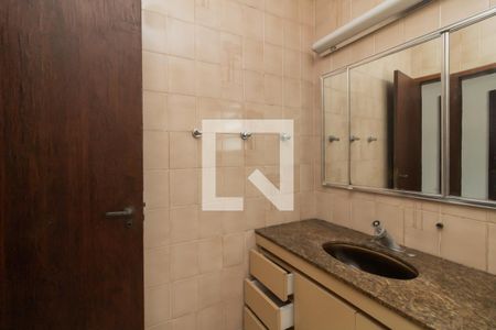 Casa à venda com 400m², 4 quartos e 2 vagasBanheiro da Suíte 2