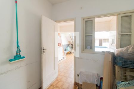 Casa à venda com 400m², 4 quartos e 2 vagasQuarto de Serviço