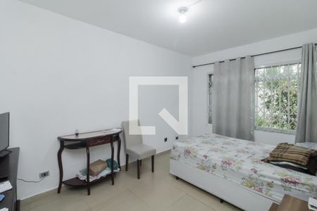 Casa à venda com 400m², 4 quartos e 2 vagasQuarto integrado com a sala