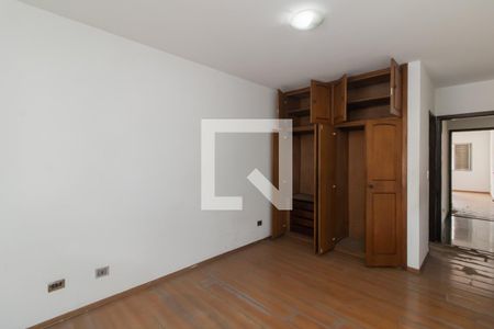Casa à venda com 400m², 4 quartos e 2 vagasSuite 2