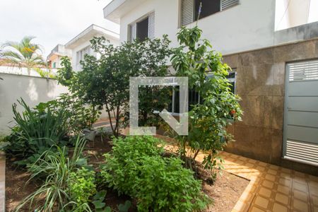 Casa à venda com 400m², 4 quartos e 2 vagasGaragem