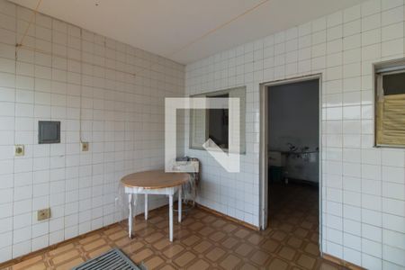 Casa à venda com 400m², 4 quartos e 2 vagasÁrea de Serviço