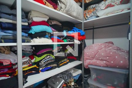 Apartamento à venda com 51m², 2 quartos e 1 vaga Apartamento à venda com 51m², 2 quartos e 1 vagaCloset