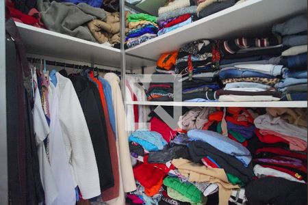 Apartamento à venda com 51m², 2 quartos e 1 vaga Apartamento à venda com 51m², 2 quartos e 1 vagaCloset