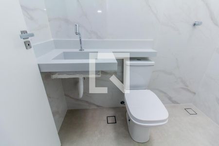 Casa à venda com 150m², 3 quartos e 2 vagasBanheiro da Suíte 2