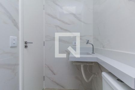 Casa à venda com 150m², 3 quartos e 2 vagasBanheiro da Suíte 2