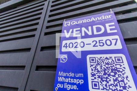 Casa à venda com 150m², 3 quartos e 2 vagasFachada - plaquinha