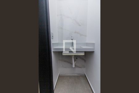 Casa à venda com 150m², 3 quartos e 2 vagasBanheiro 4