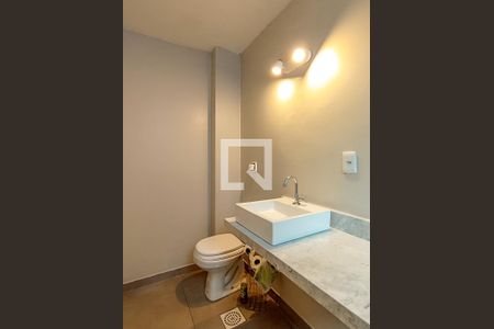 Banheiro de apartamento para alugar com 1 quarto, 38m² em Cidade Baixa, Porto Alegre