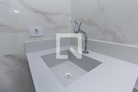 Casa à venda com 150m², 3 quartos e 2 vagasBanheiro da Suíte 2