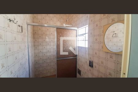 Casa à venda com 250m², 3 quartos e 4 vagas Casa à venda com 250m², 3 quartos e 4 vagasBanheiro Social