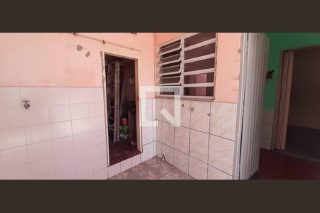 Casa à venda com 250m², 3 quartos e 4 vagas Casa à venda com 250m², 3 quartos e 4 vagasQuarto de Guardar Coisas