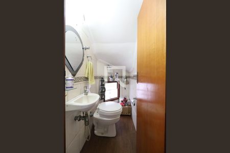 Casa à venda com 275m², 5 quartos e 4 vagasLavabo