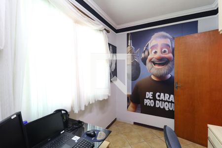 Casa à venda com 275m², 5 quartos e 4 vagasQuarto