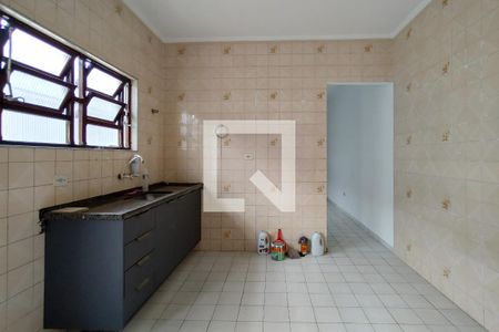 Casa para alugar com 70m², 2 quartos e 2 vagas Casa para alugar com 70m², 2 quartos e 2 vagasCozinha