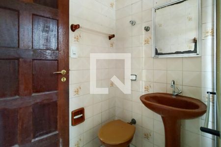 Casa para alugar com 70m², 2 quartos e 2 vagas Casa para alugar com 70m², 2 quartos e 2 vagasBanheiro