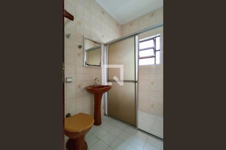 Casa para alugar com 70m², 2 quartos e 2 vagas Casa para alugar com 70m², 2 quartos e 2 vagasBanheiro